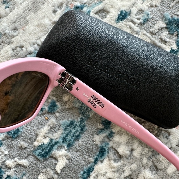 BALENCIAGA PINK BARBIE SUNGLASSES NEW - Picture 6 of 8